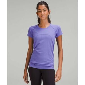 Lululemon charged indigo short sleeve swiftly tech - size 6